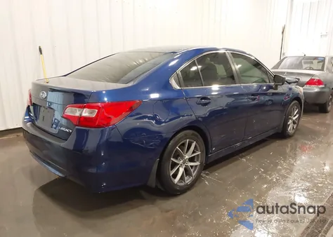2015 Subaru Legacy 2.5I z USA, uszkodzony, nr VIN 4S3BNBA66F3048697